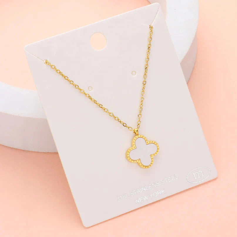 Mother Of Pearl Quatrefoil Pendant Necklace Cosmia