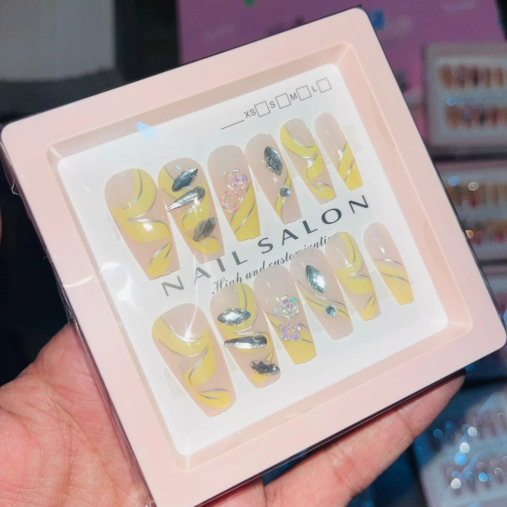 Salon Look Stylish Artifical Nails With Free Stickers(12 Pcs) Cosmia.pk