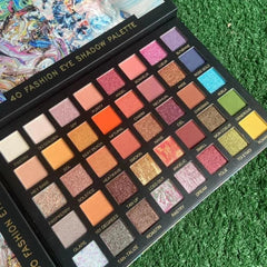 40 Color Miss Touch Eyeshadow Palette Miss Touch