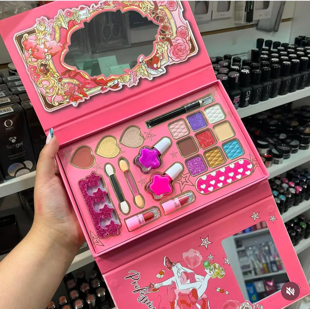 21-in-1 Girls Makeup kit Cosmia.pk