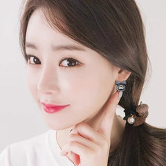 Elegant Black Crystal Bow Knot Stud Earrings Cosmia