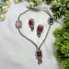 Chin Style Necklace Set – Necklace with Tops & Studs Cosmia