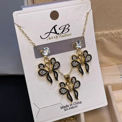 Women’s Necklace & Earrings Set – Each Cosmia