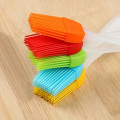 6-Piece Silicone Oil Brush Set Cosmia.pk