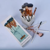 BH Cosmetics - Signature Rose Gold - 13 Piece Brush Set BH Cosmetics