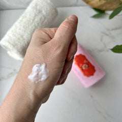 Baursde Essential Whitening Body Milk Lotion Baursde