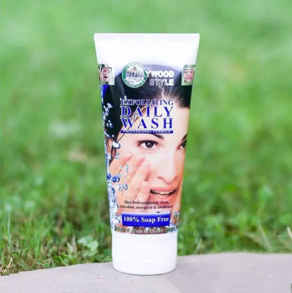Hollywood Style Exfoliating Whitening Daily Face Wash - 150ml Hollywood Style