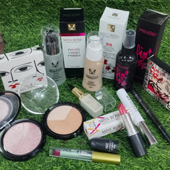 Complete Makeup Deal – Foundation, Fixer, Highlighter, Lipstick Cosmia.pk
