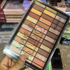 Mocallure Makeup Studio Eyeshadows and Highlighters Palette Mocallure
