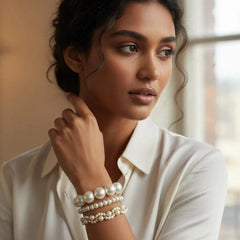 3 line pearl bracelet Cosmia