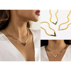 Snake V Necklace Cosmia