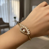 ELEGANT Bangle Bracelet Cosmia