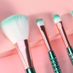 Fish Brush (4 pcs) Cosmia.pk