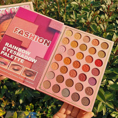82-Color Fashionable Book Eyeshadow Palette Igoodco