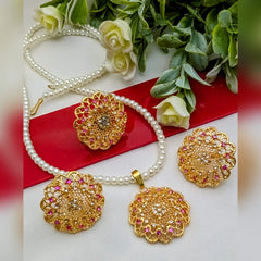 Manjos Stone Locket set Cosmia