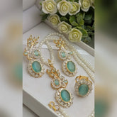 ELEGANT Zircon Set Cosmia