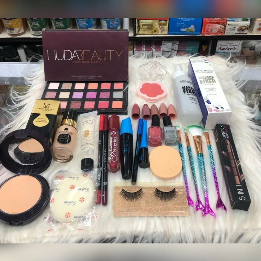 MAKEUP DEAL – Complete Beauty Combo Cosmia.pk