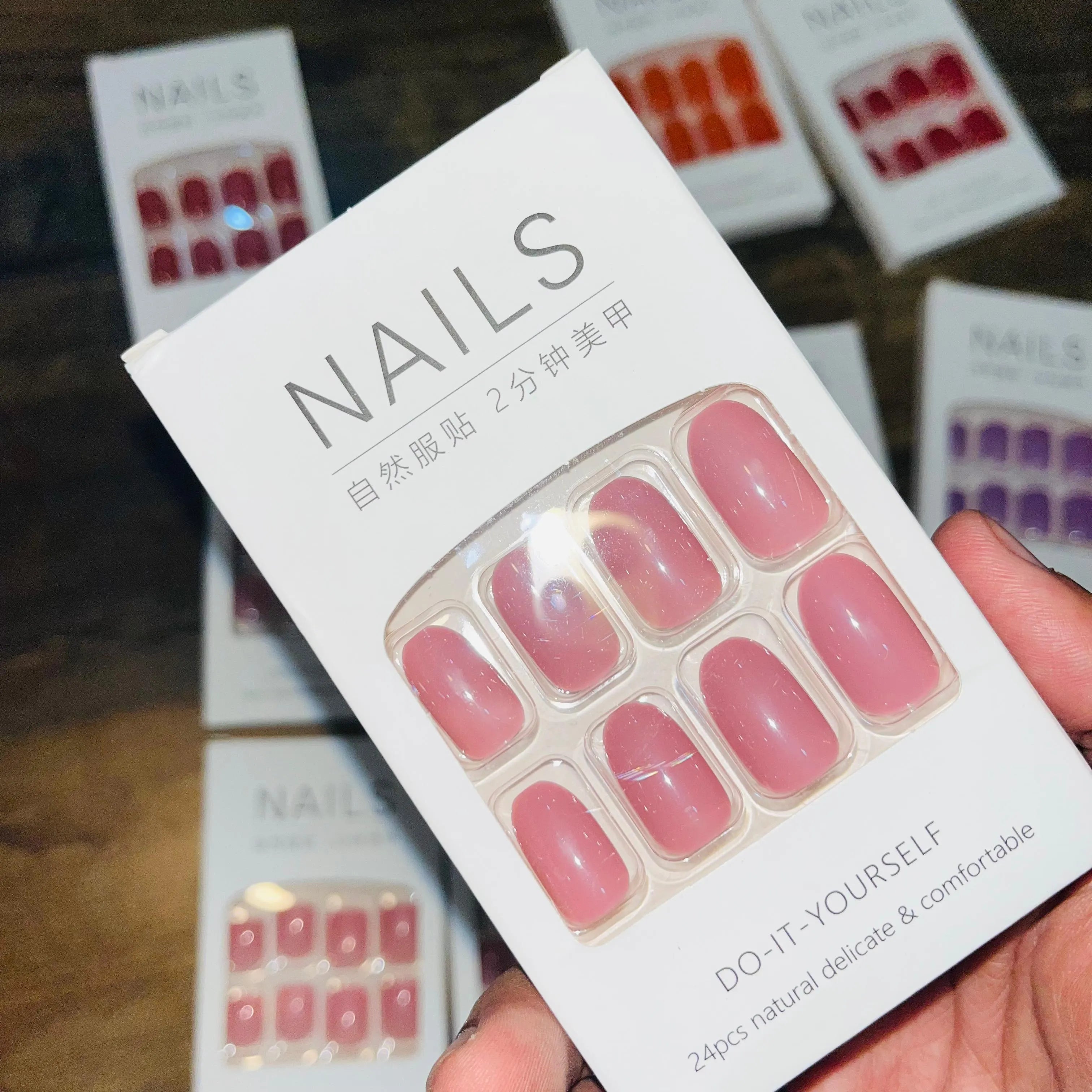 Stylish Artifical Nails With Free sticker (24 Pcs) Cosmia.pk