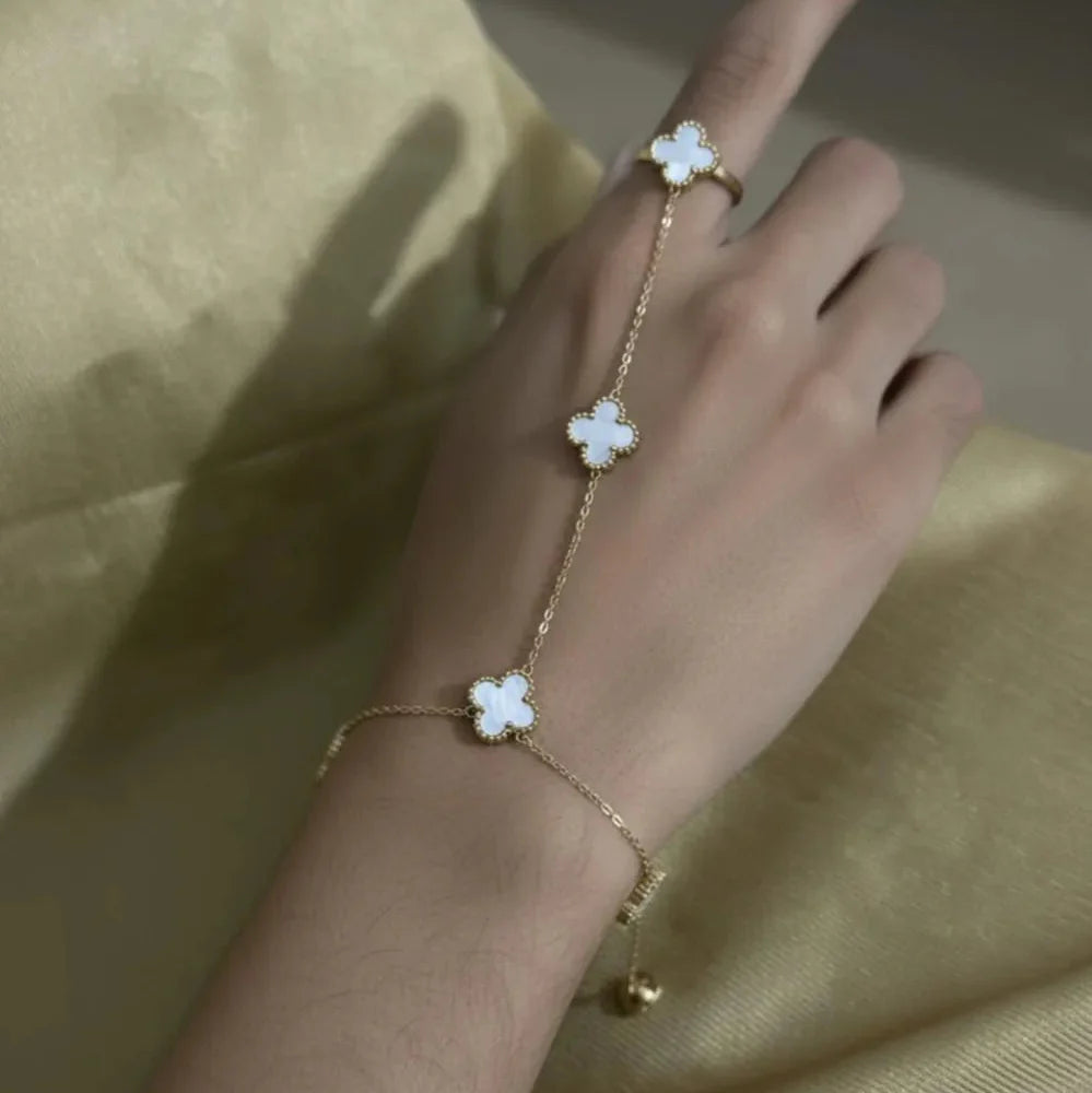 Hand Chain Bracelet Cosmia