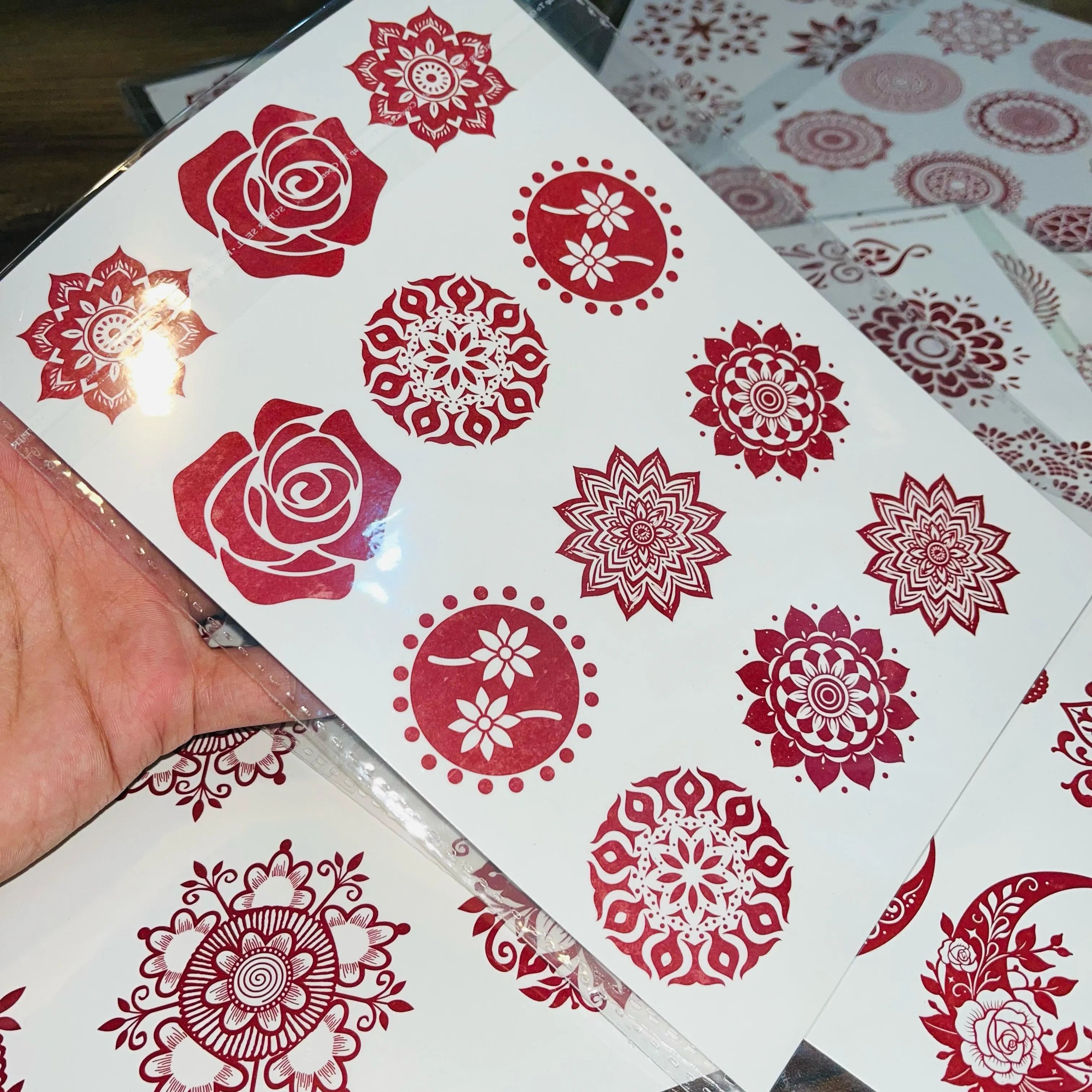 Simple Aesthetic Mehndi Bunch Designs Cosmia.pk