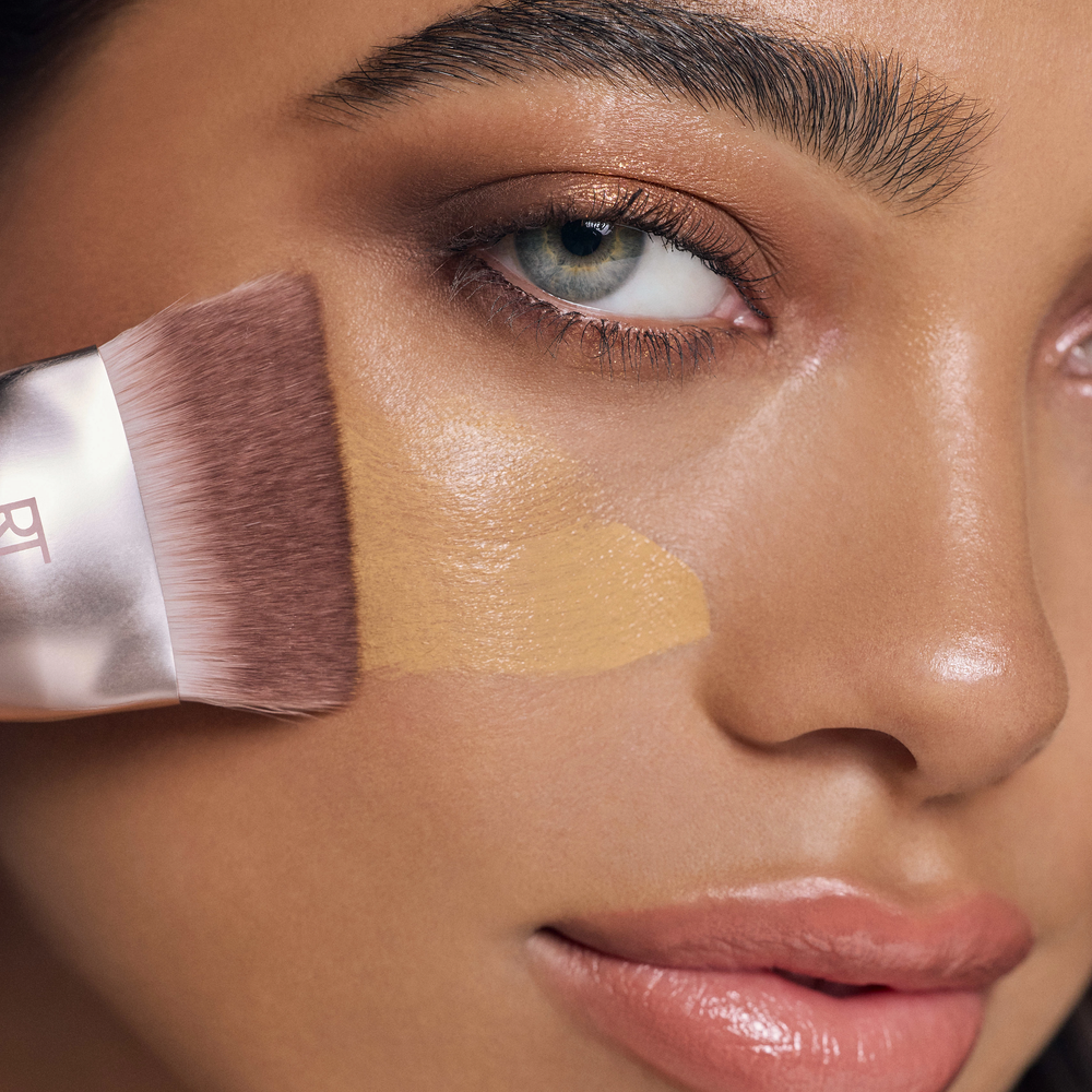 New Nudes 2.0 H-Diamond Blending Brush Cosmia