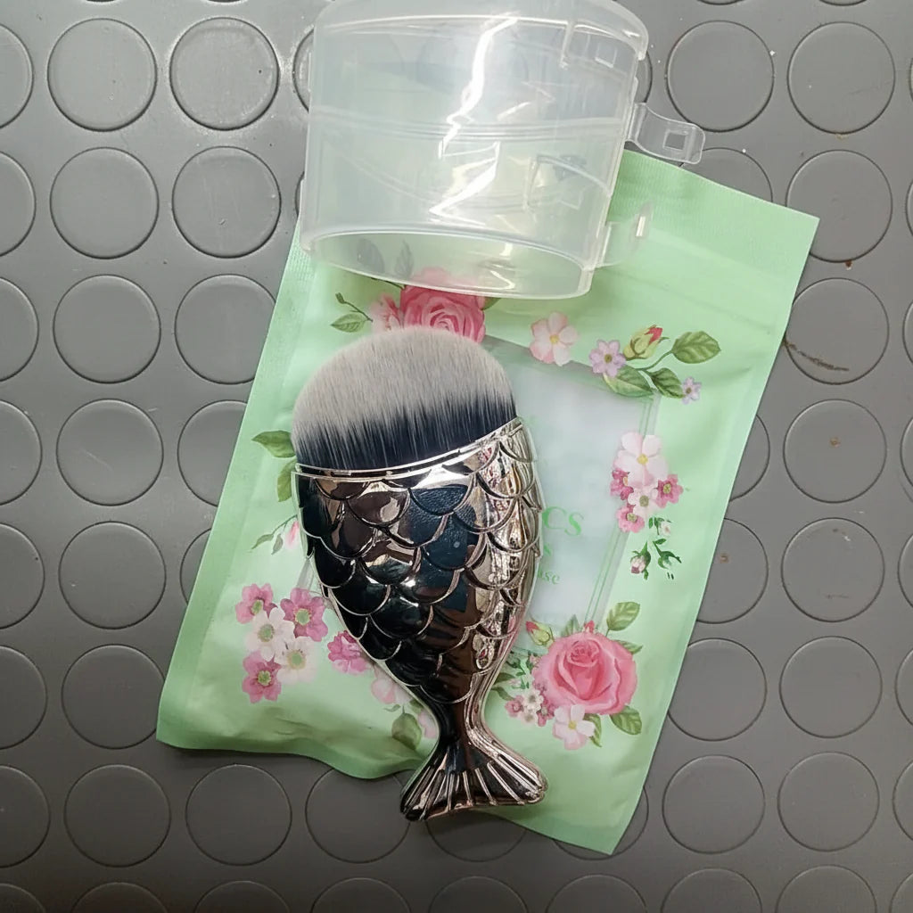 Silver-Colored Fish-Tail Mermaid Makeup Brush Cosmia.pk