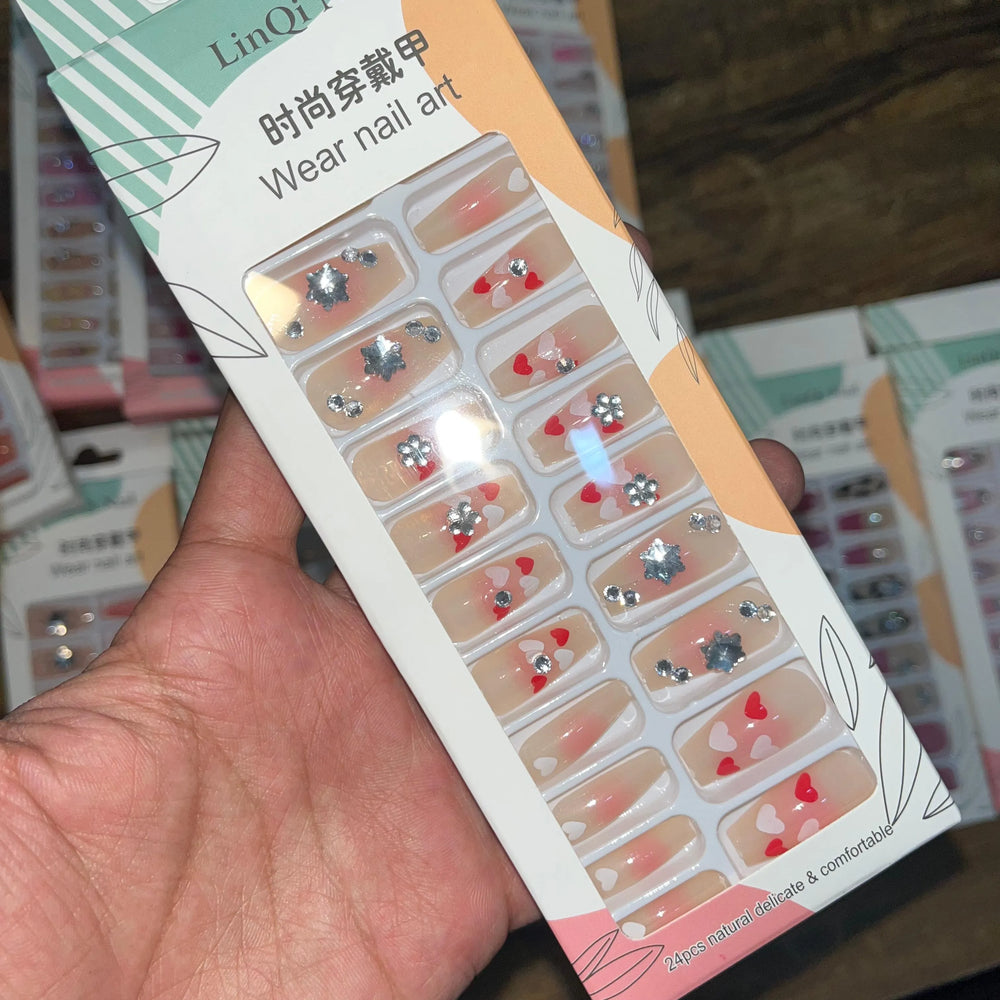 Linqi Artifical Nails With Free Stickers (24Pcs) Linqi