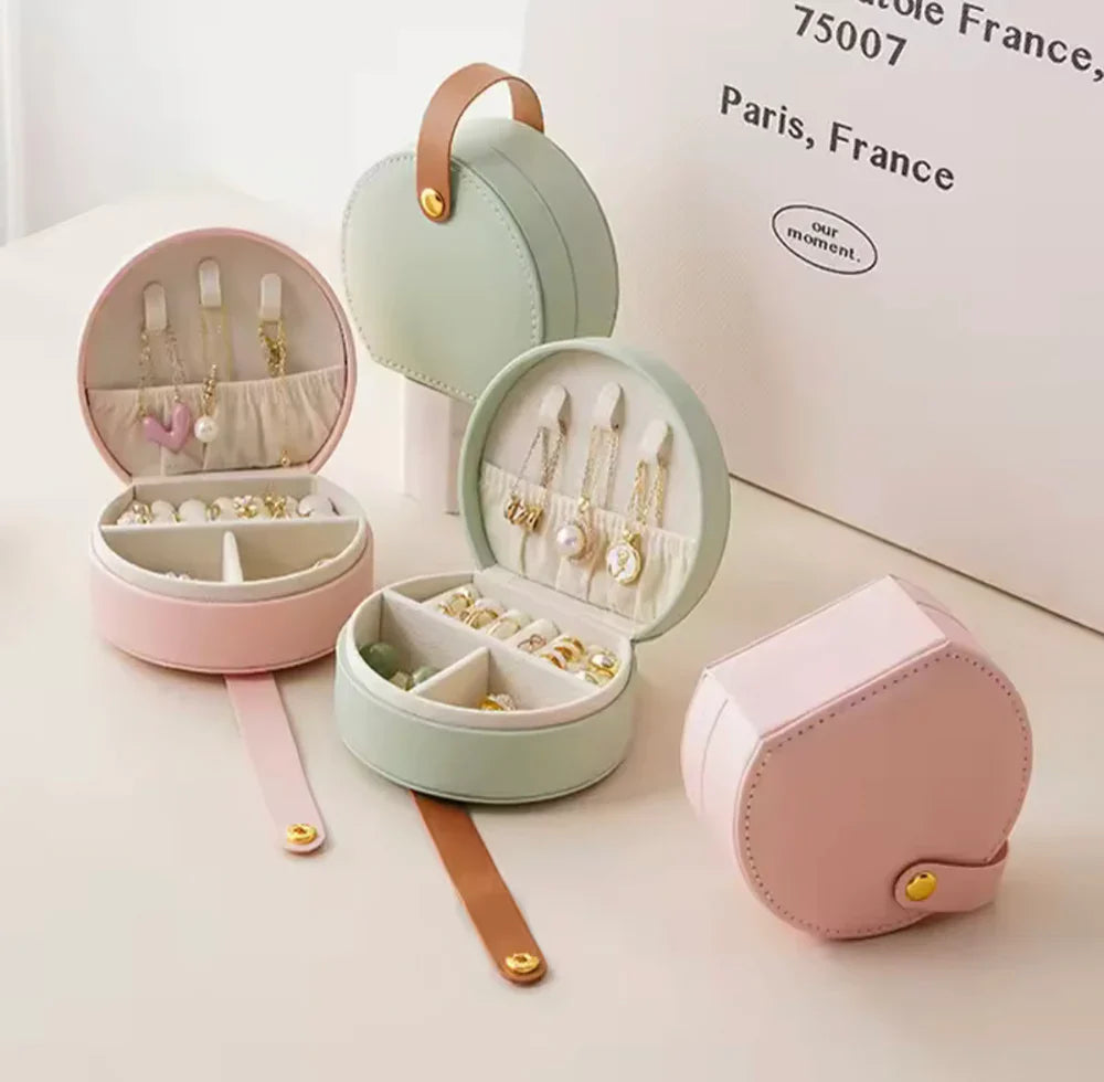 Mini Storage Jewelry Box - Everyday Jewelry Case Cosmia.pk