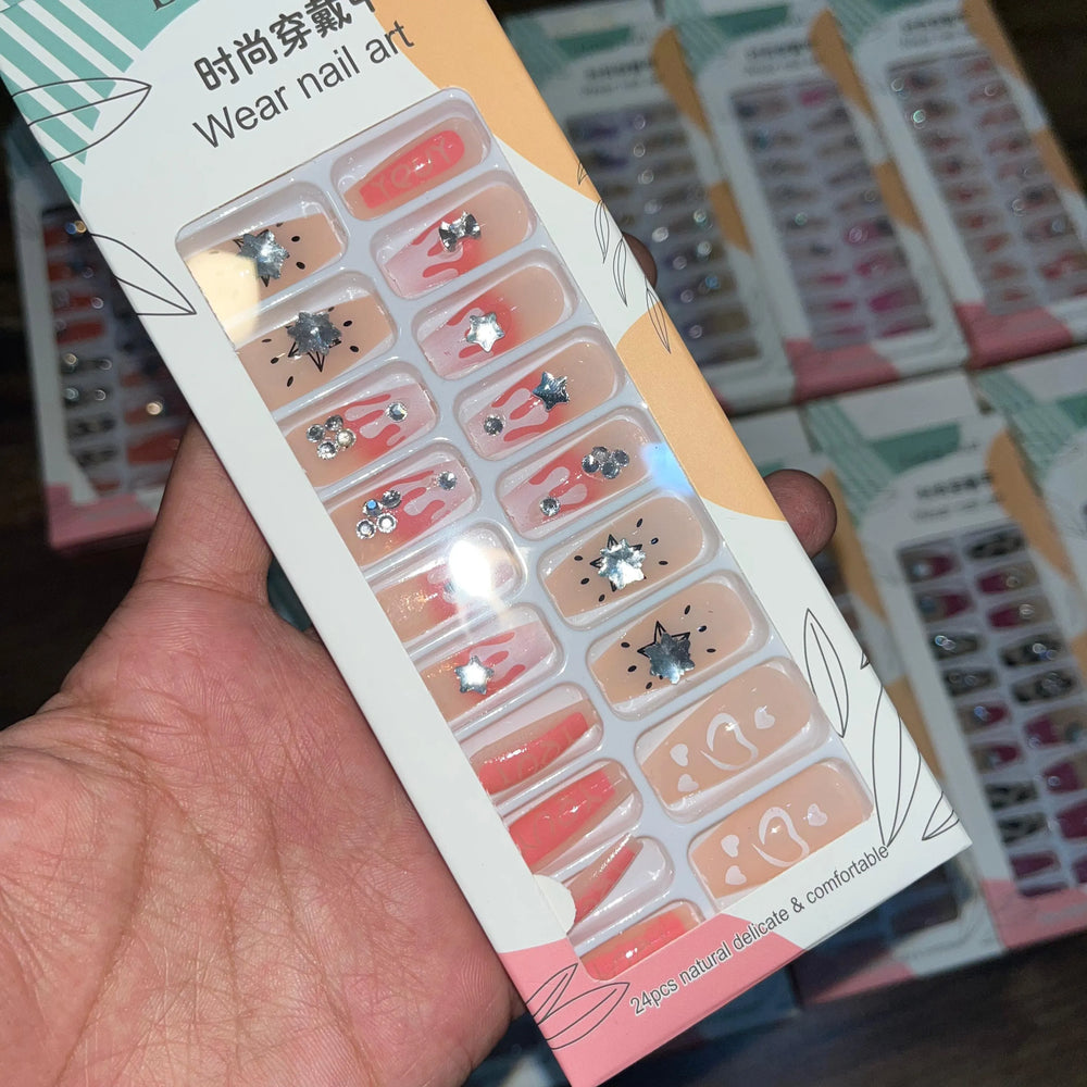 Linqi Artifical Nails With Free Stickers (24Pcs) Linqi