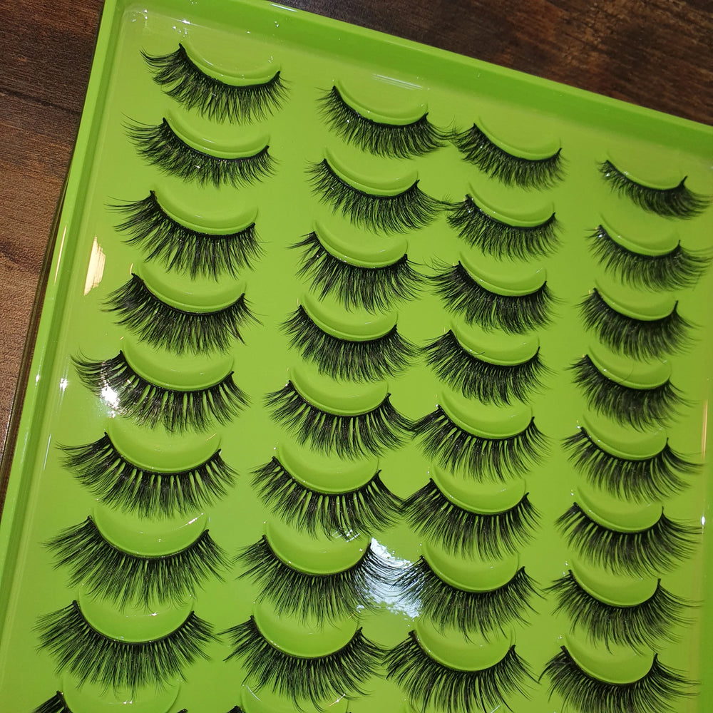100% HandMade Lashes 20 Pairs Cosmia.pk