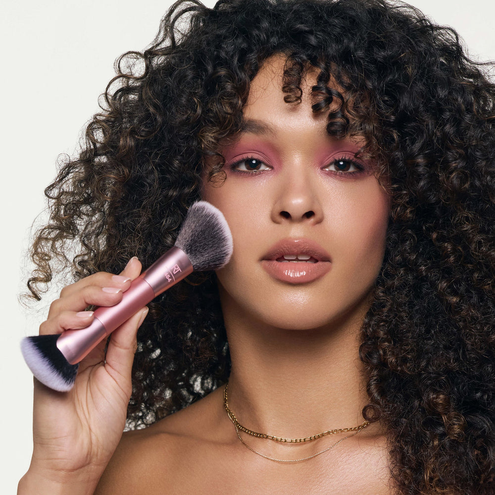 Angled Fan Finishing Brush Cosmia