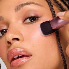 Cheek Hugging Contour Brush Cosmia