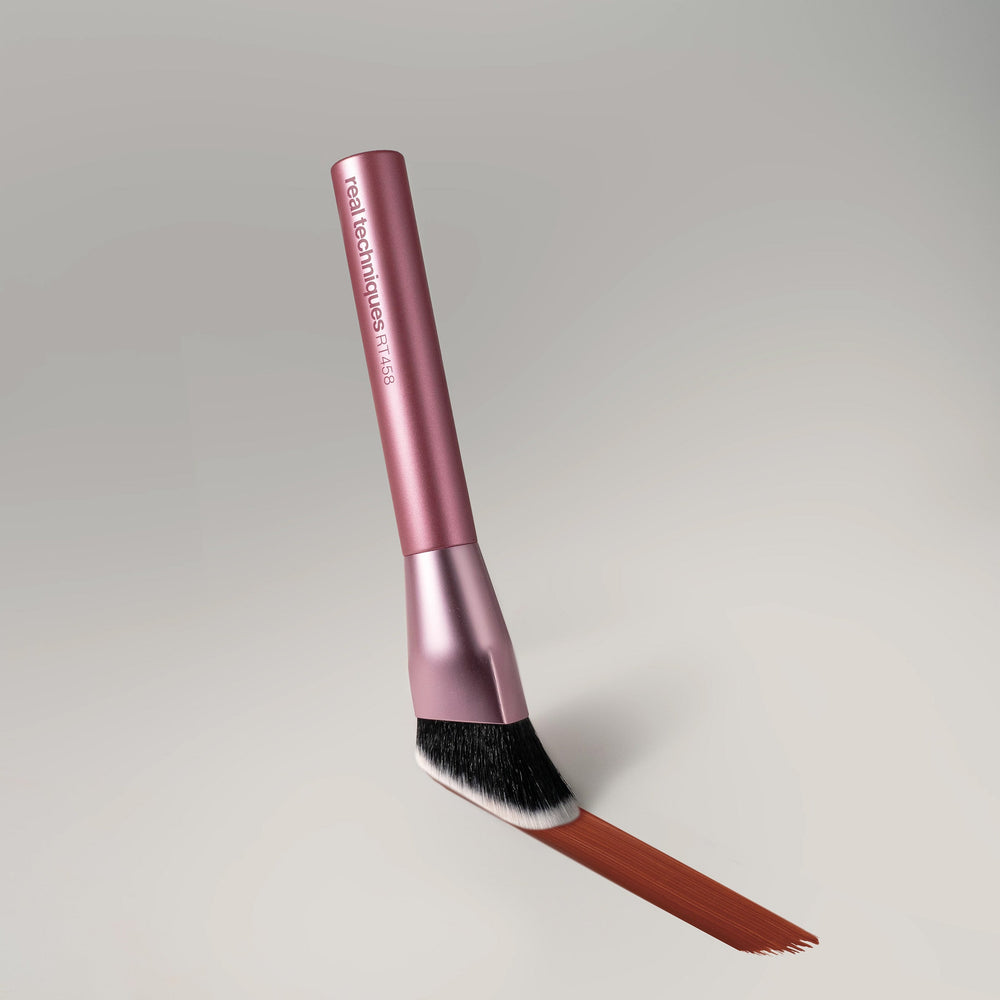 Cheek Hugging Contour Brush Cosmia