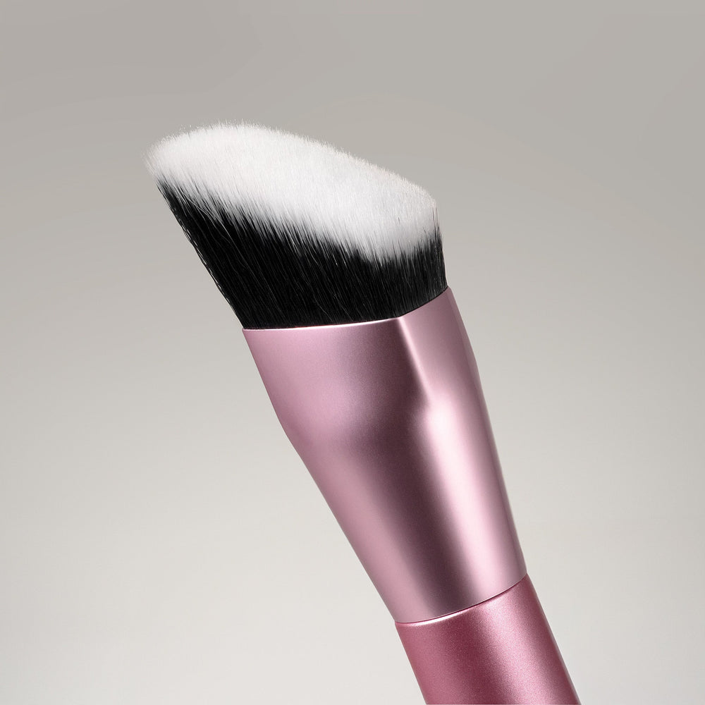 Cheek Hugging Contour Brush Cosmia