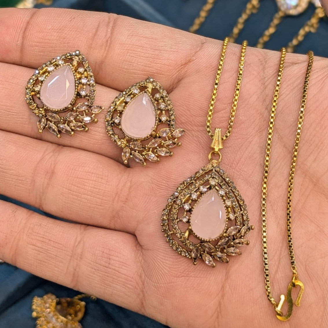 Zircon Locket Set – Locket & Earrings Cosmia