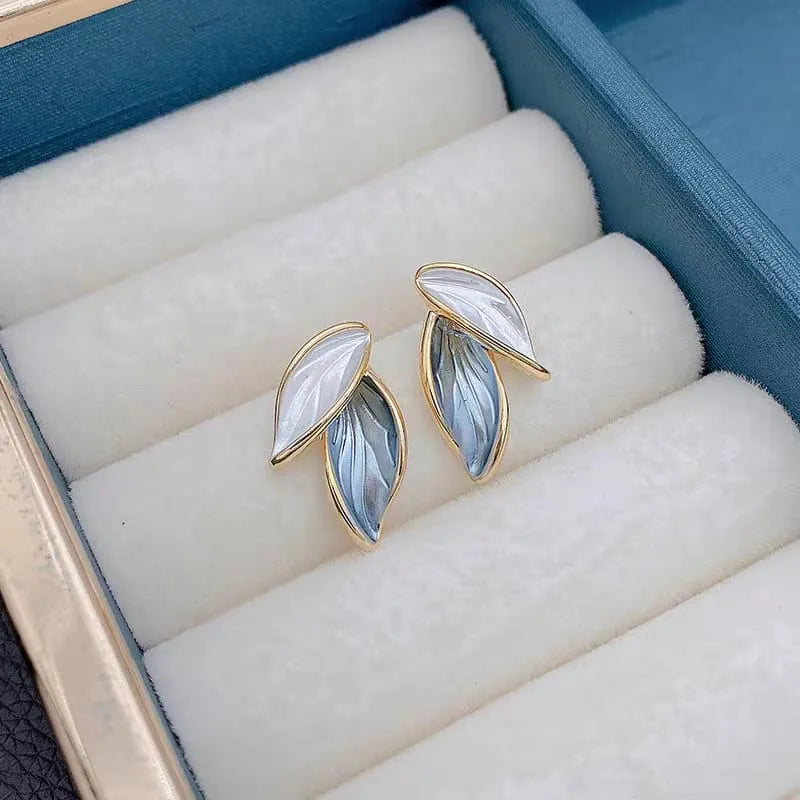 9 two 5 Most demanded  High quality Earring Cosmia