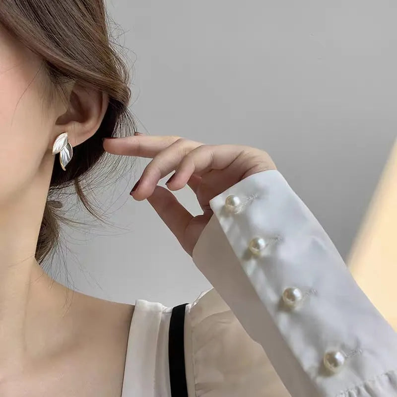 9 two 5 Most demanded  High quality Earring Cosmia