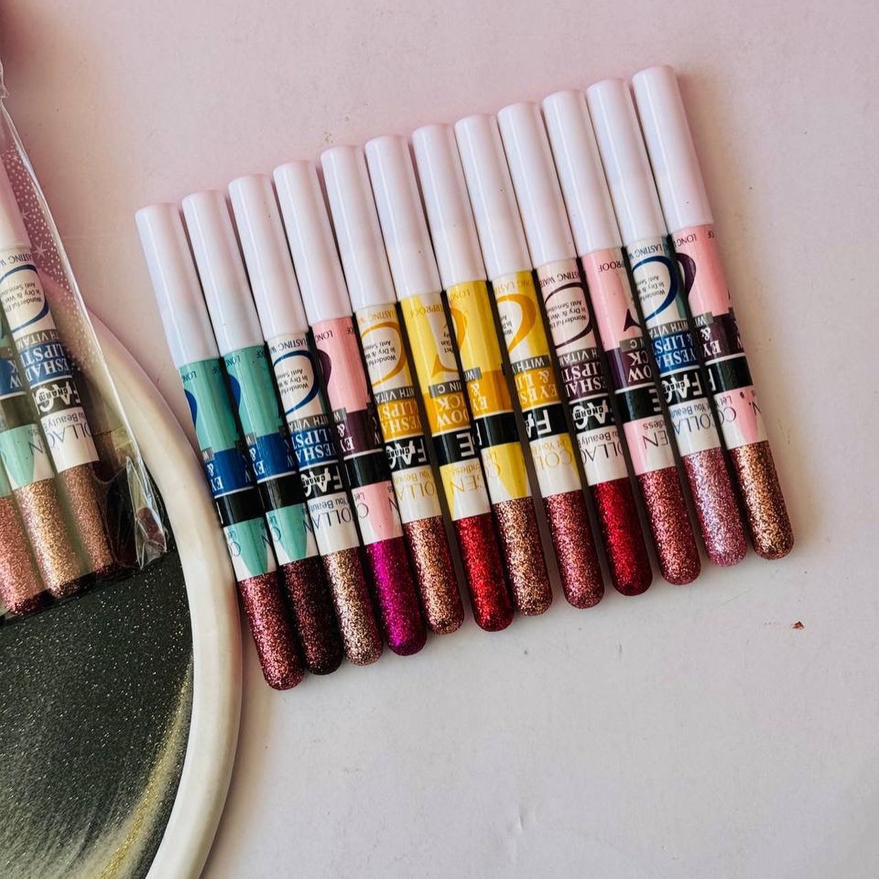 Face Charm Glitter Pencil Cosmia.pk