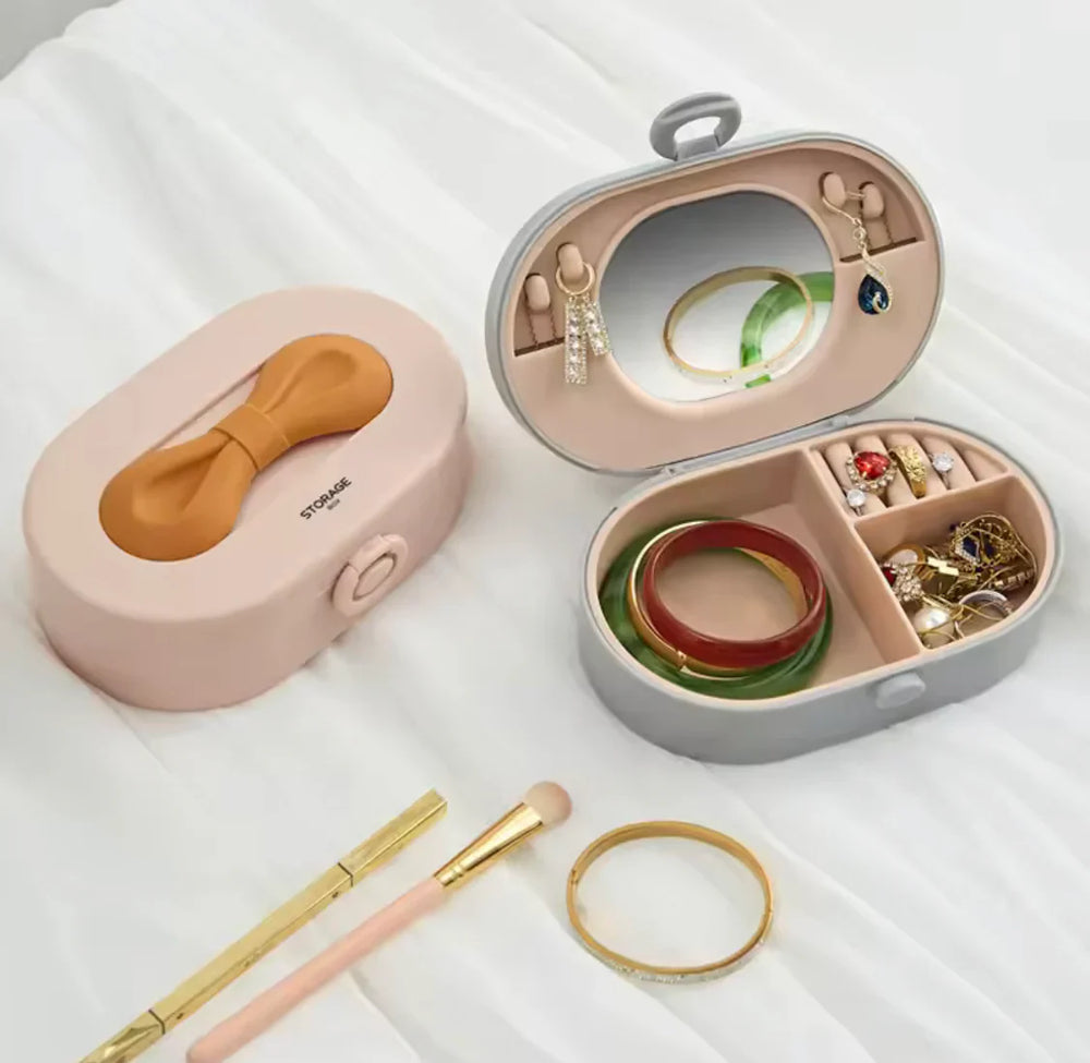 Multipurpose Storage Box For Cosmetic & Jewellery Plastic Body With Silicon Case Cosmia