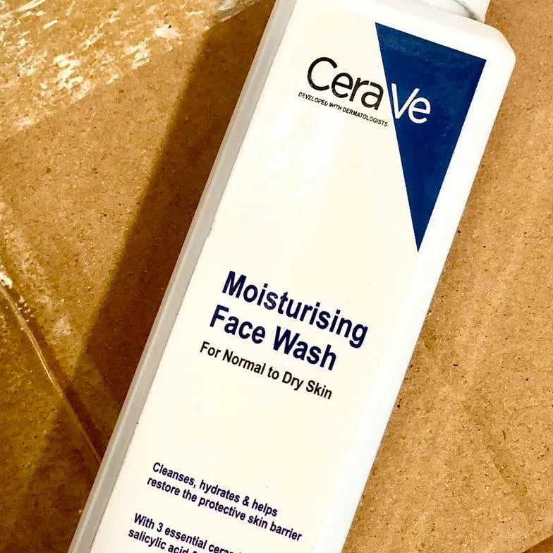 Cerave Moisturising Face Wash 236ML CeraVe