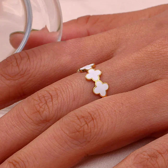Stainless Steel Adjustable Ring – Minimalist Style with a Perfect Fit Cosmia