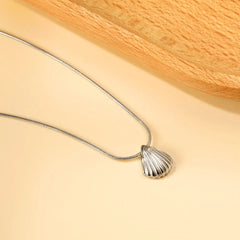 Silver-Toned Scallop Shell Pendant Necklace Cosmia