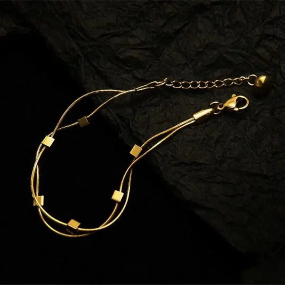 Double Small Square Bracelet Cosmia