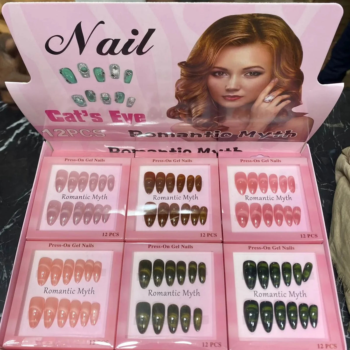 Romantic Myth Cat's Eye Nails Romantic