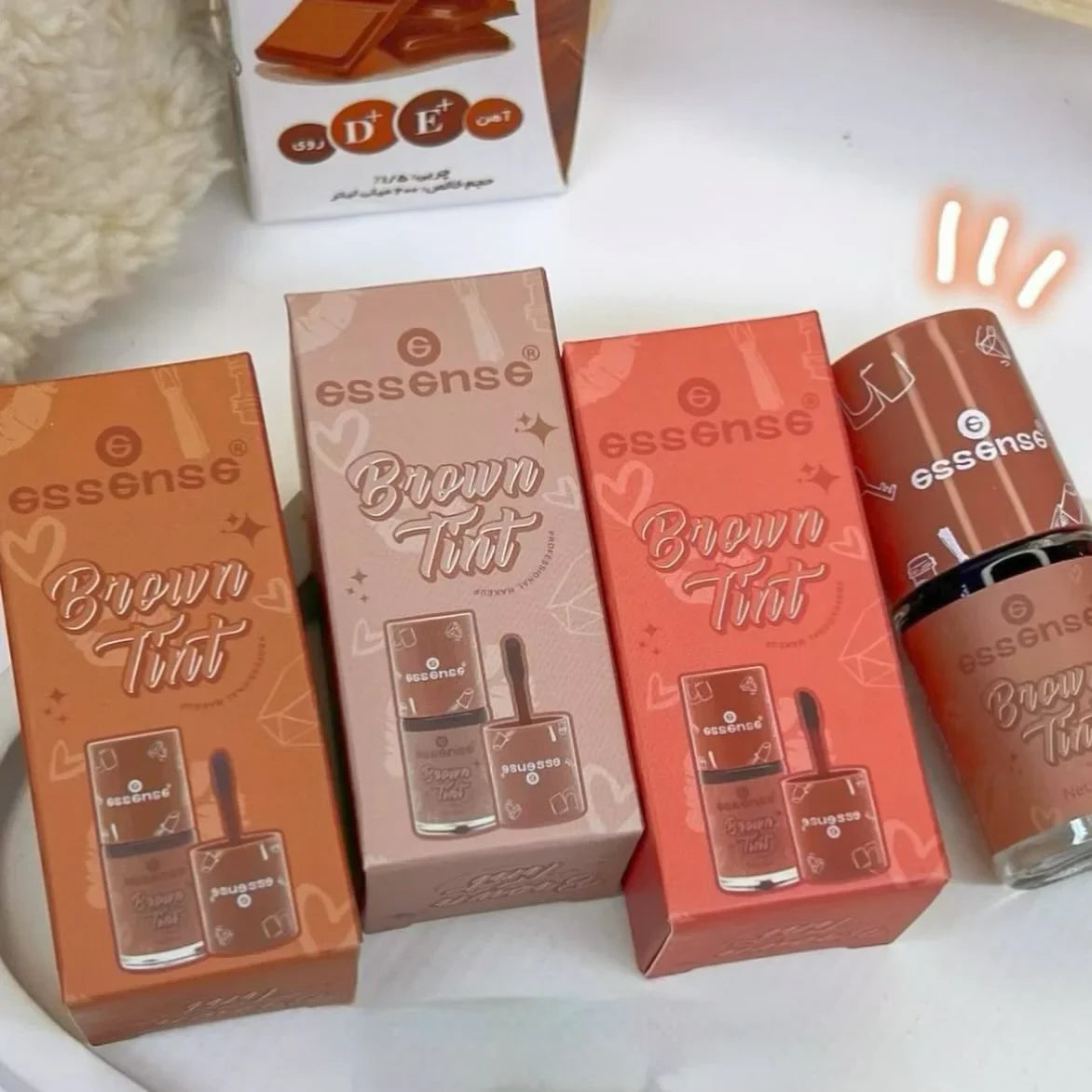 Essence Brown tint & Liptint Water Essence