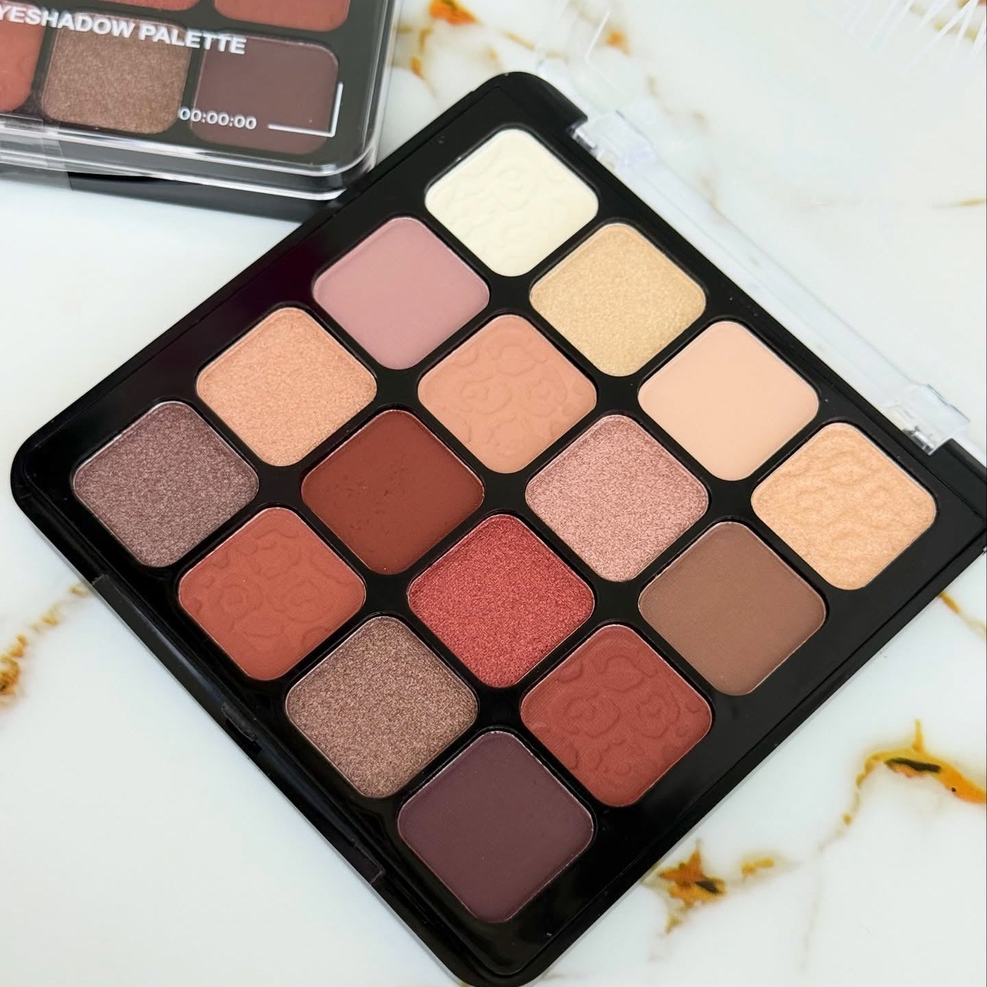 Mocallure 16-color eyeshadow palette - Ultimate Paradise Shock Mocallure