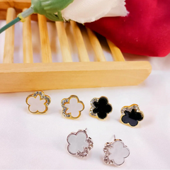 Four-Leaf Clover Stud Earrings Cosmia