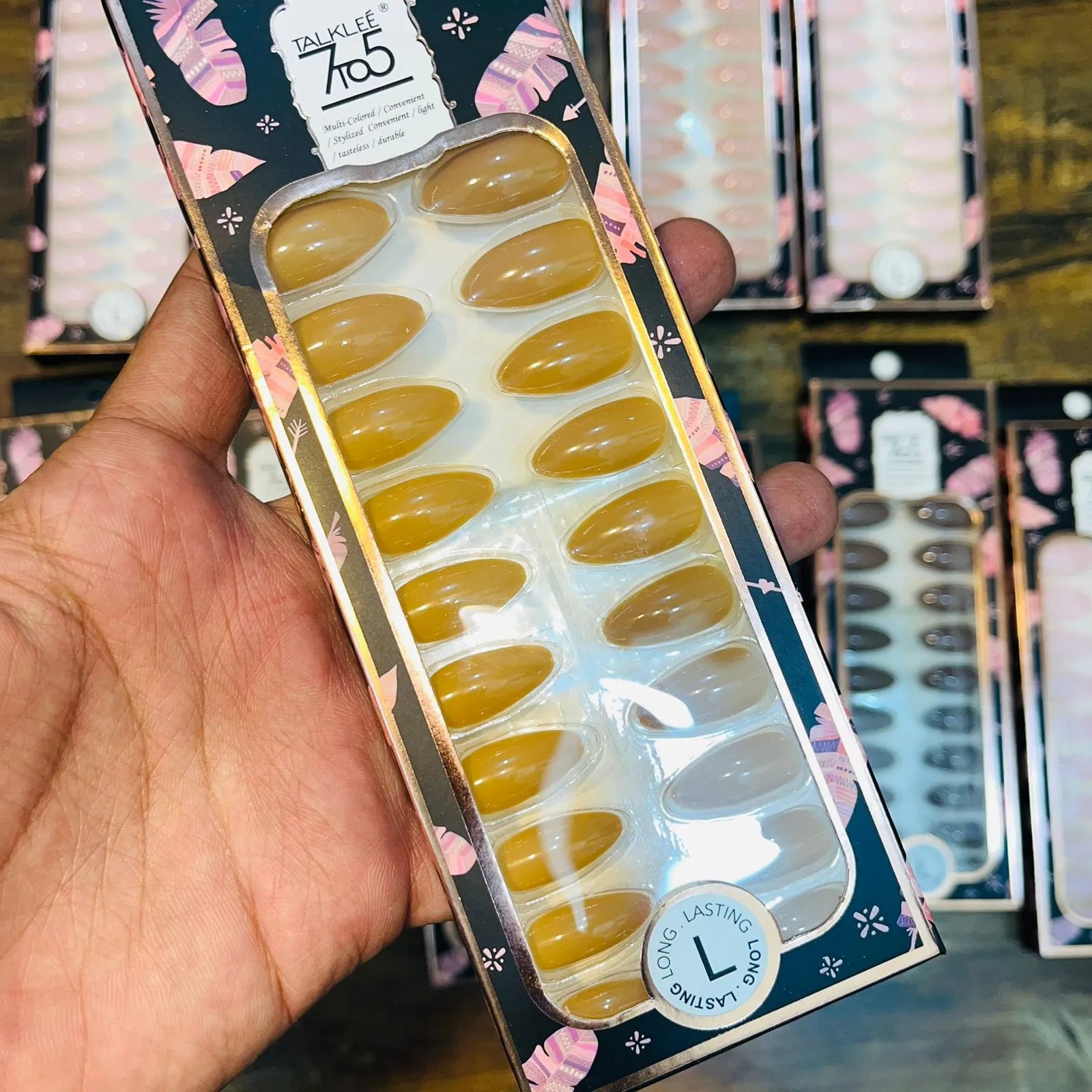 7To5 Talklee Matte Artifical Nails With Free Stickers Talklee
