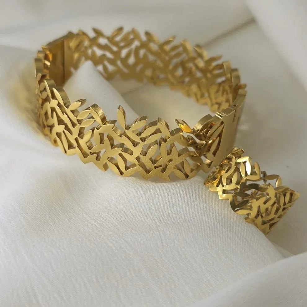Stainless Steel Leaf-Inspired Cutout Design Cuff Bangle And Ring Set Cosmia