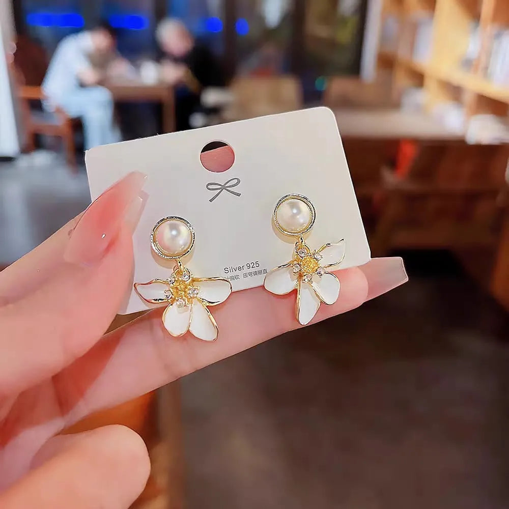 9 two 5 Most demanded  Flower Earring Cosmia